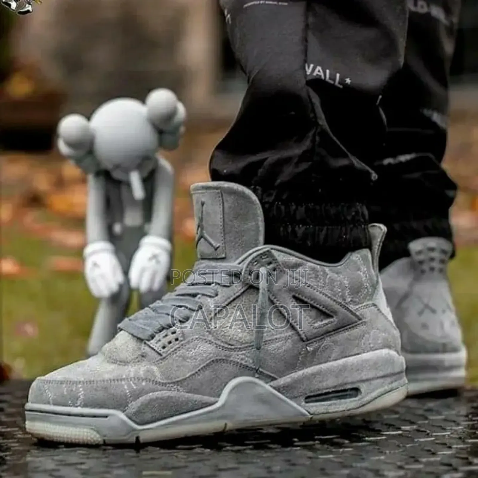 Jordan 4 Kaws
