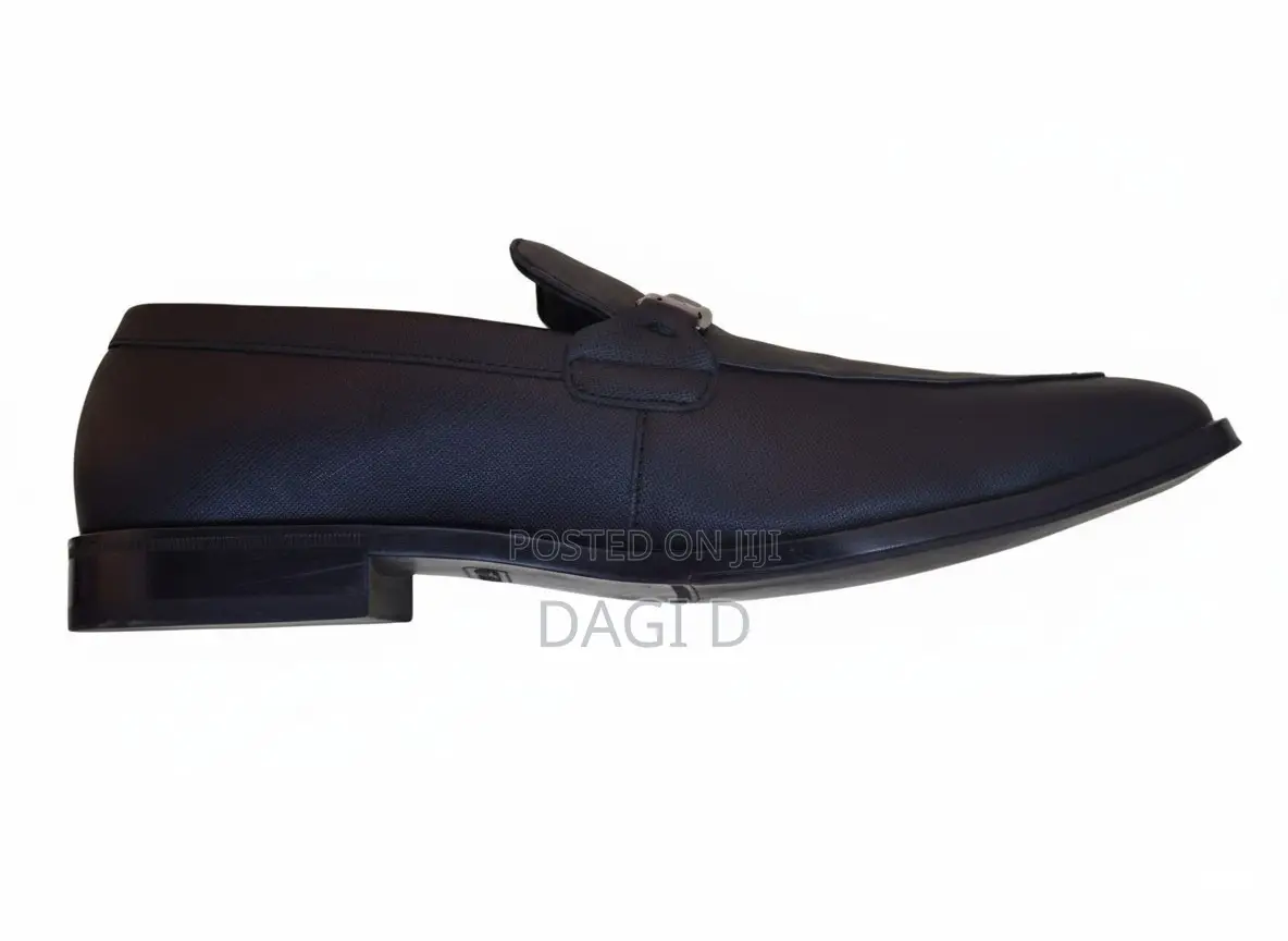 Original Guess Hollas Saffiano Loafers U.S.A