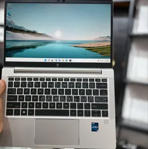 New Laptop HP 630 16GB Intel Core I7 SSD 512GB