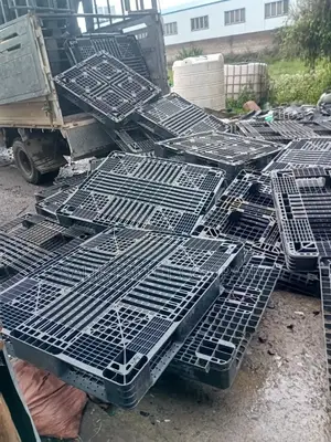 Pallet Any Purpose Plasticand Wooden