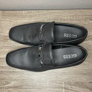 Original Guess Hollas Saffiano Loafers U.S.A