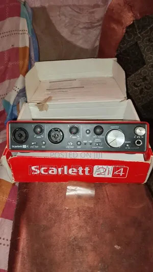 Focusrite 2i4