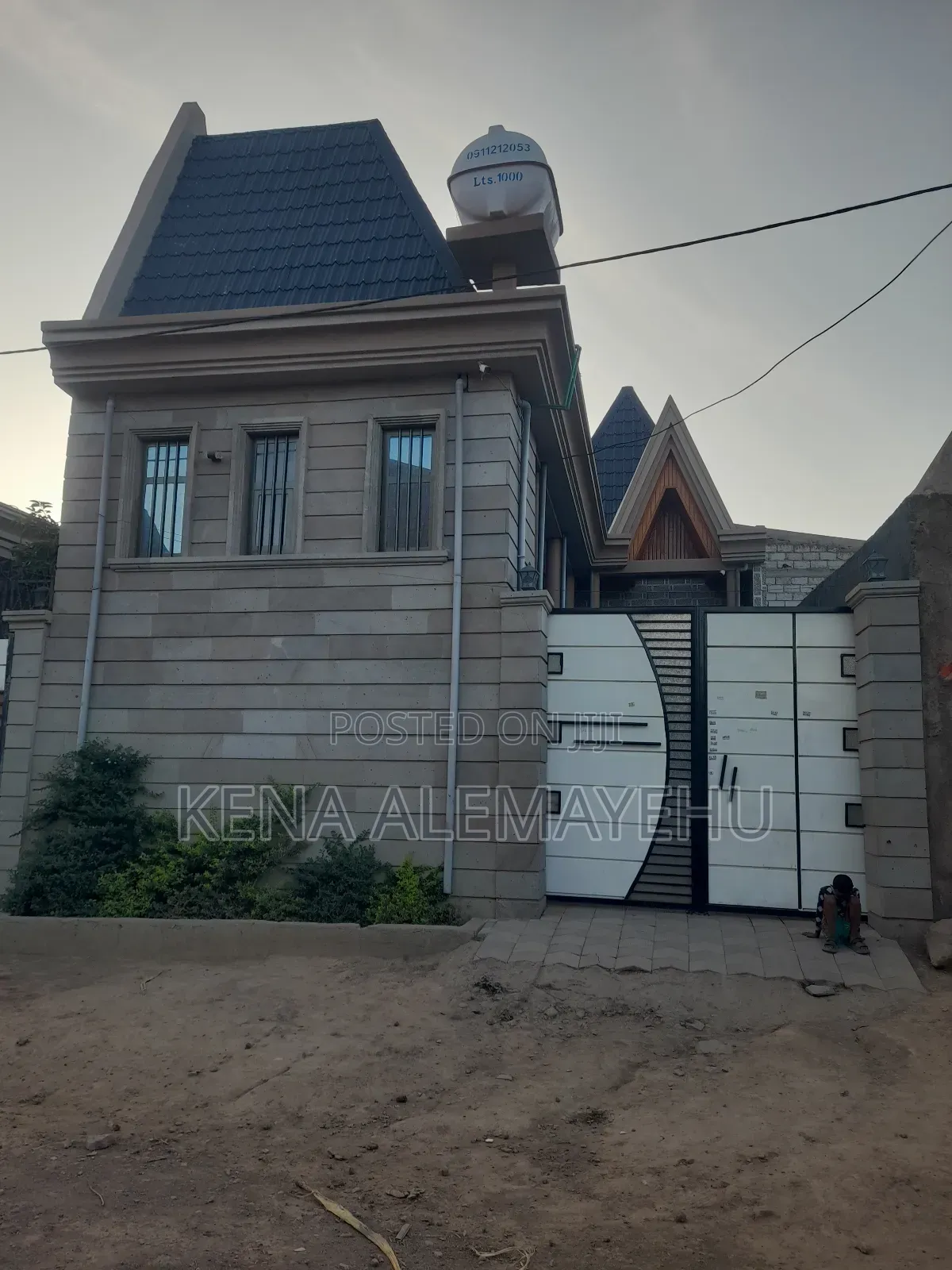 Furnished 4bdrm House in Adama for sale