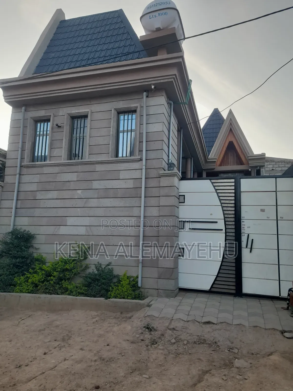 Furnished 4bdrm House in Adama for sale