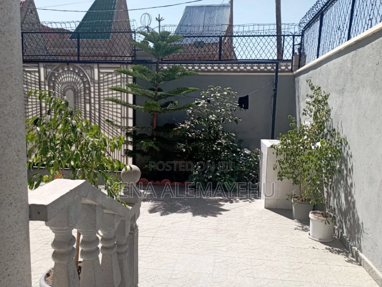 Furnished 8bdrm House in Adama for sale