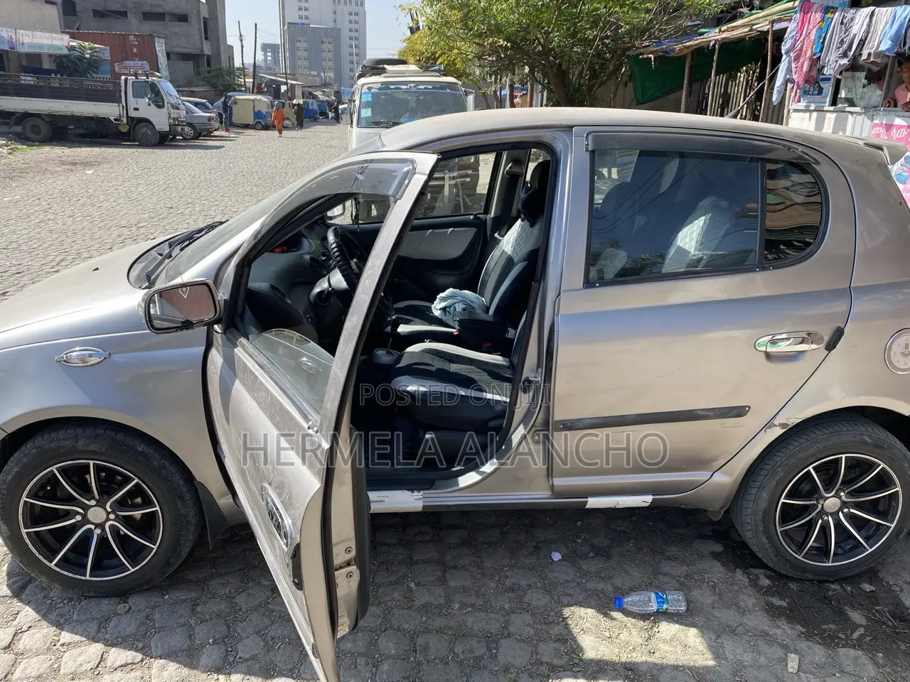 Toyota Vitz 2005 Gray