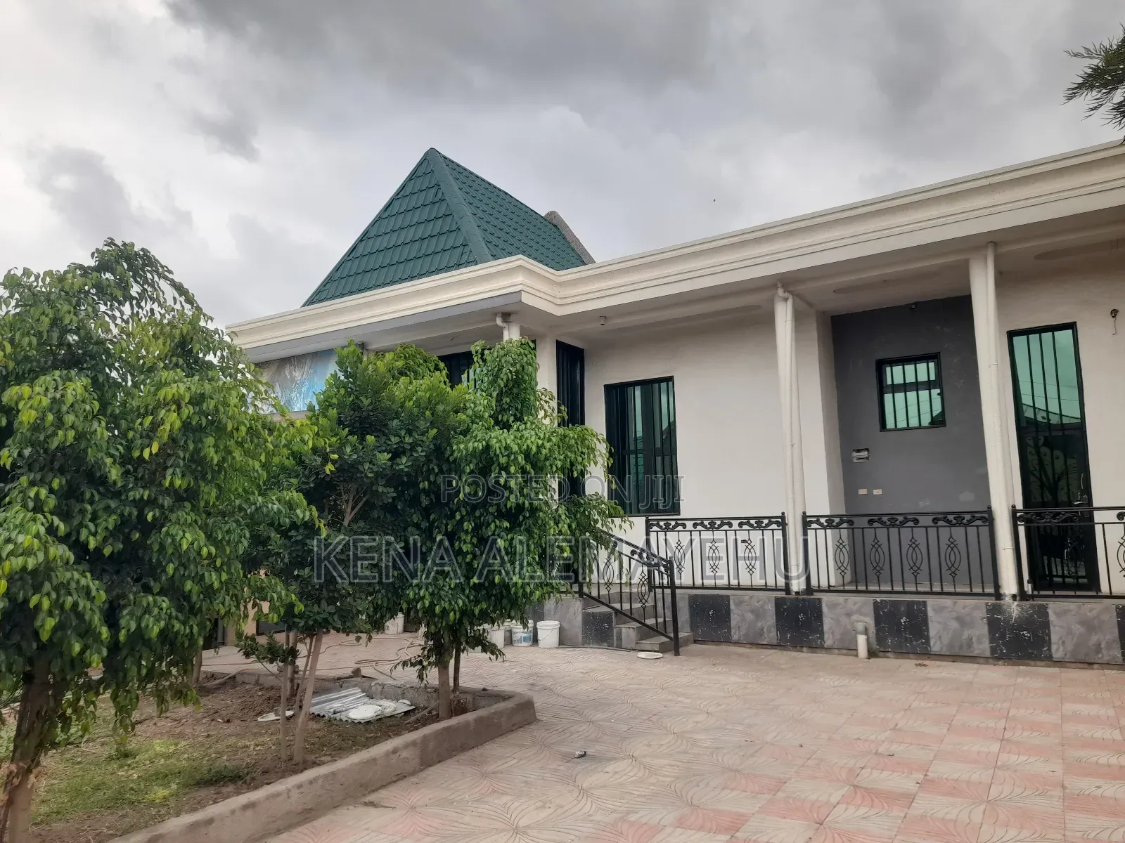 3bdrm House in Adama for sale