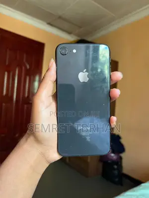 Apple iPhone SE (2022) 128 GB Black