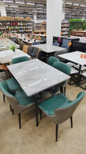ዘመናዊ ዳይኒንግ ቴብሎች – Epoxy-Made Dining Tables