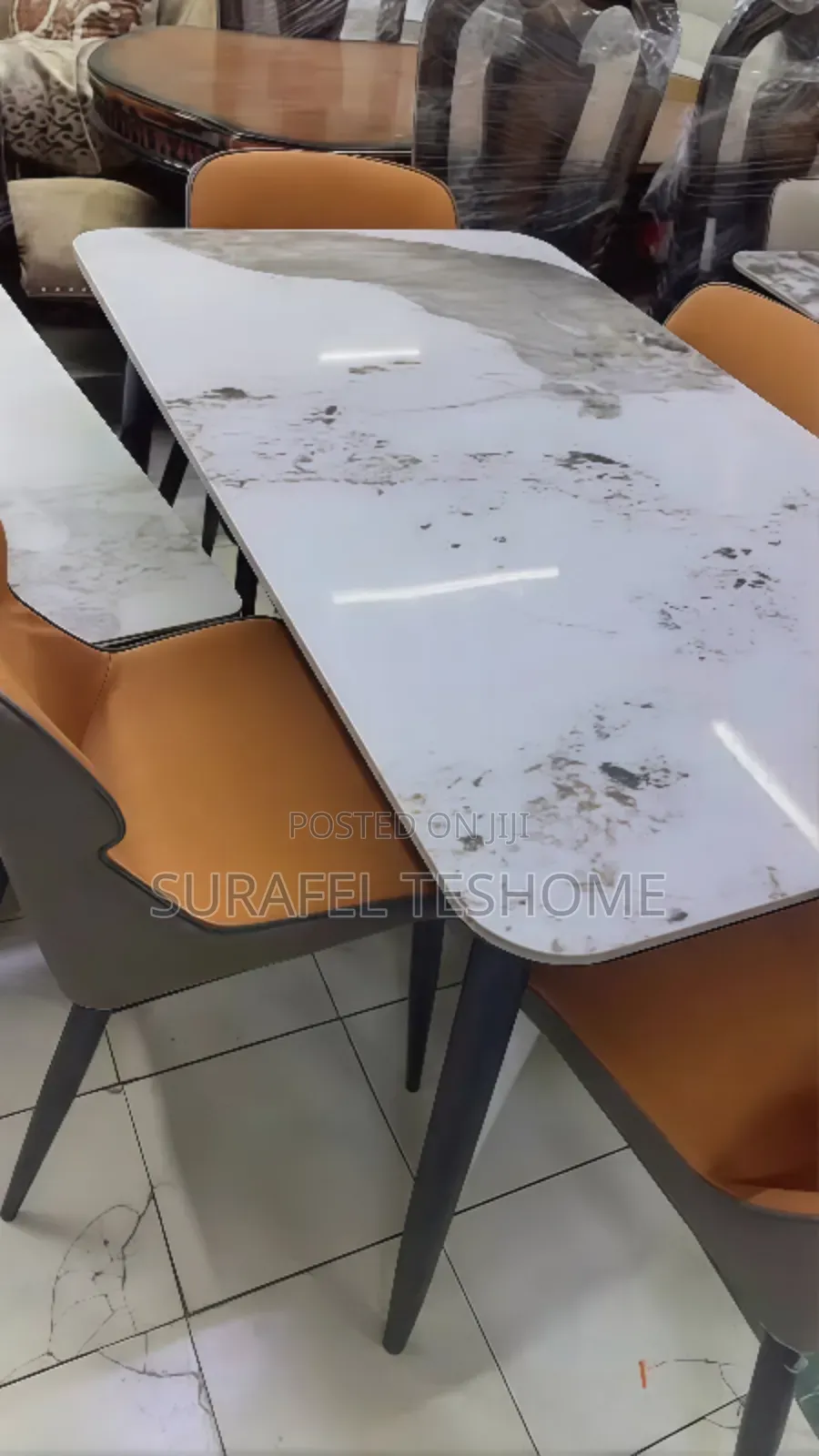 ዘመናዊ ዳይኒንግ ቴብሎች – Epoxy-Made Dining Tables