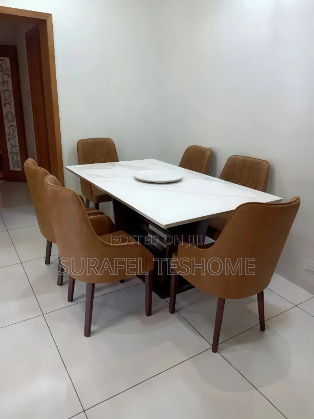 ዘመናዊ ዳይኒንግ ቴብሎች – Epoxy-Made Dining Tables