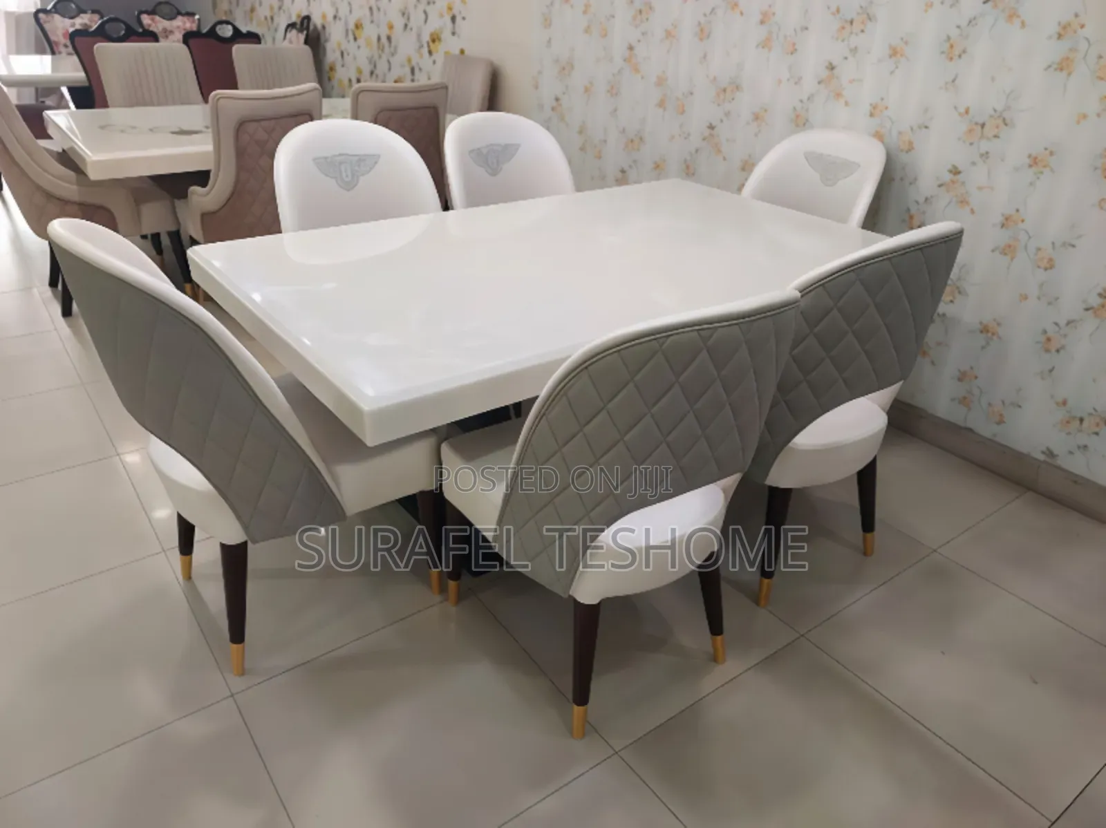 ዘመናዊ ዳይኒንግ ቴብሎች – Epoxy-Made Dining Tables