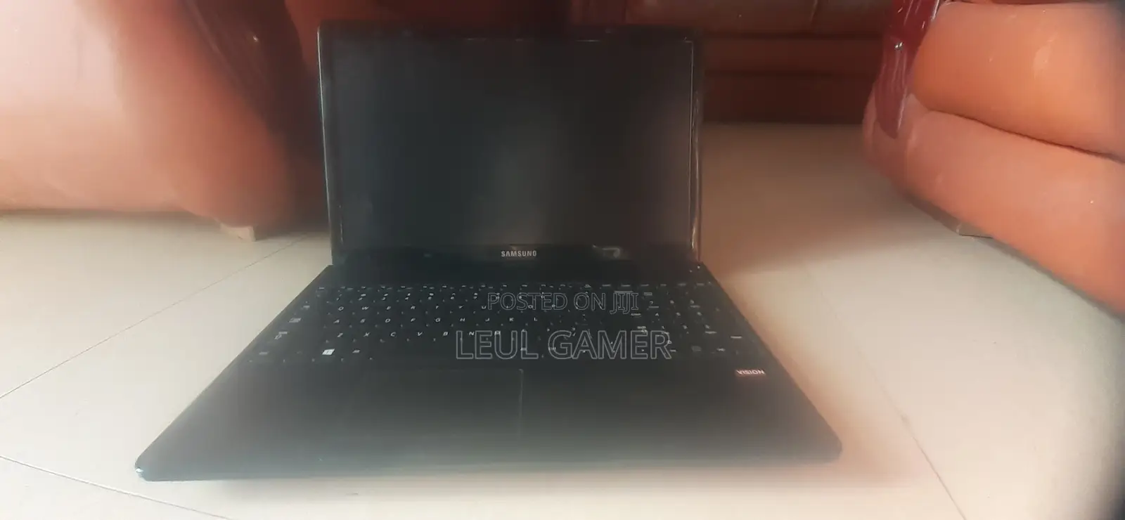 Laptop Samsung NP370R5E 4GB AMD Ryzen 5 HDD 512GB