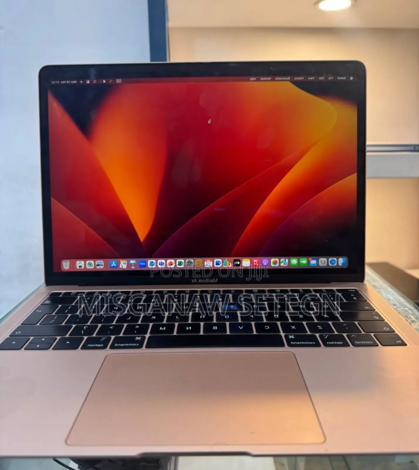 New Laptop Apple MacBook Air 2019 8GB Intel Core I5 SSD 256GB