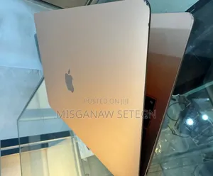 New Laptop Apple MacBook Air 2019 8GB Intel Core I5 SSD 256GB