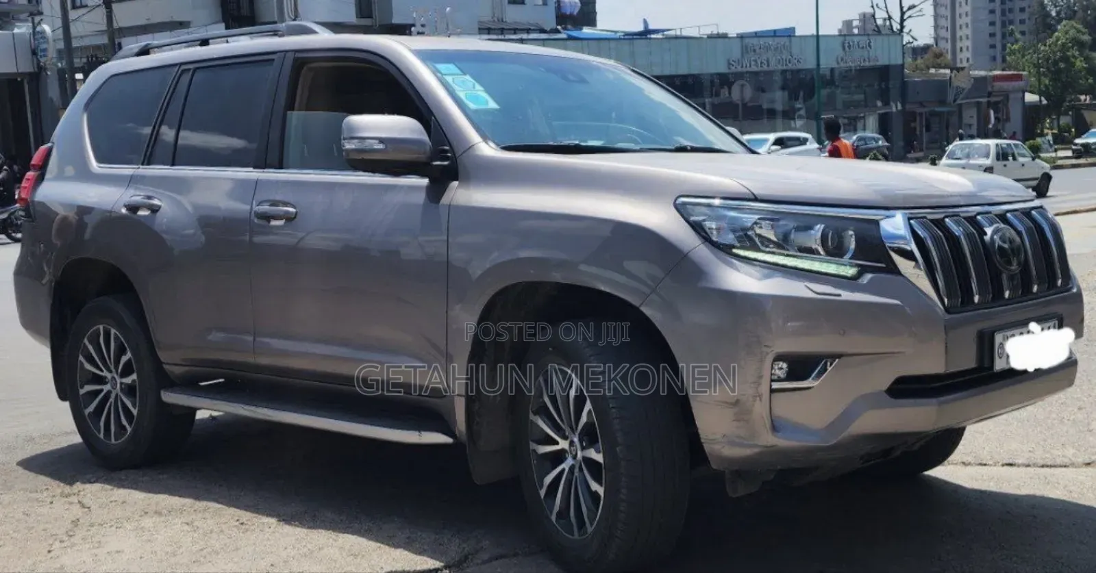 Toyota Land Cruiser 2021 Gold