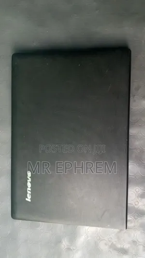 Laptop Lenovo A7 4GB Intel Core i3 HDD 500GB