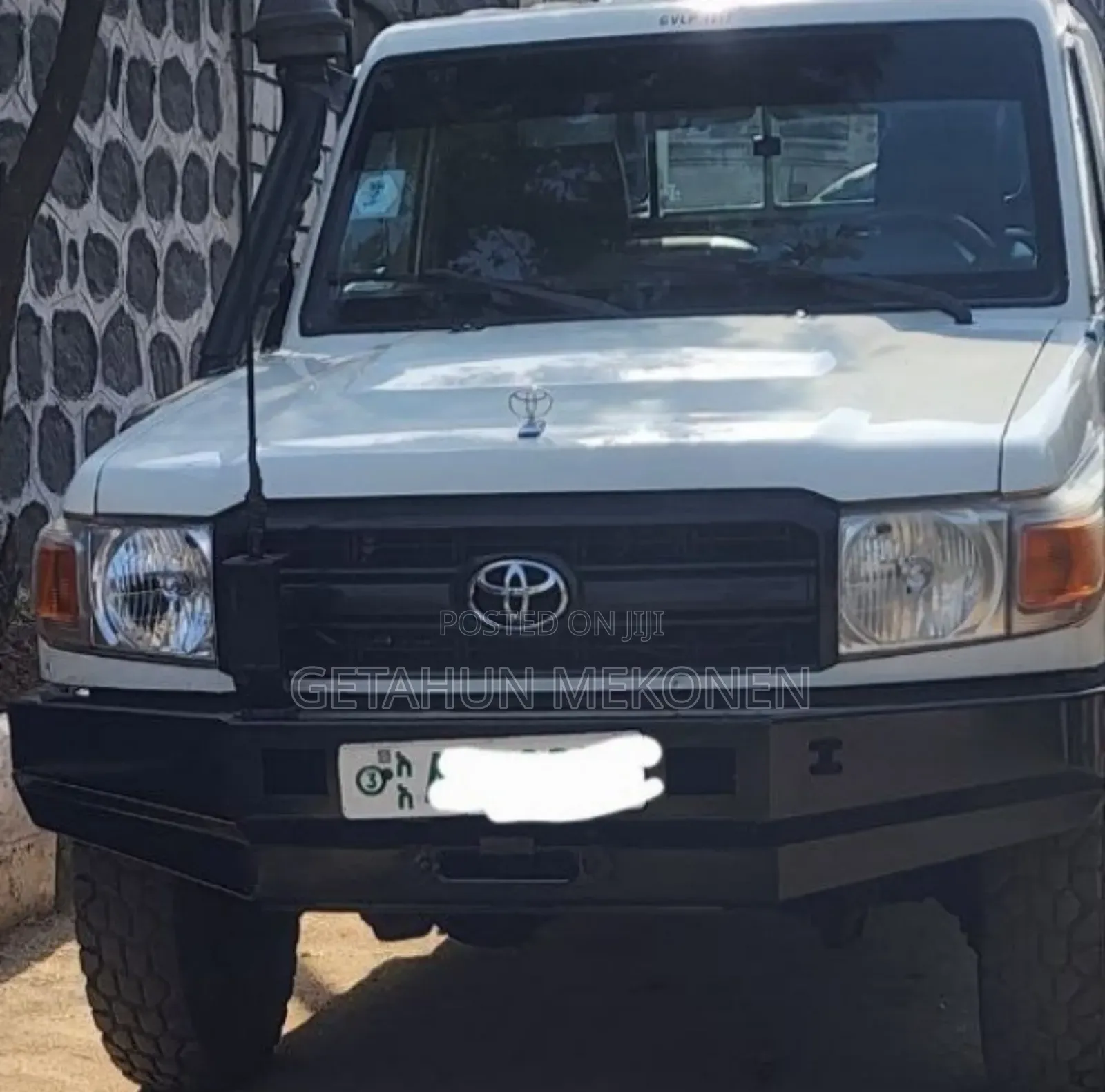 Toyota Land Cruiser 2012 White