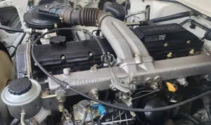 Toyota Land Cruiser 2012 White