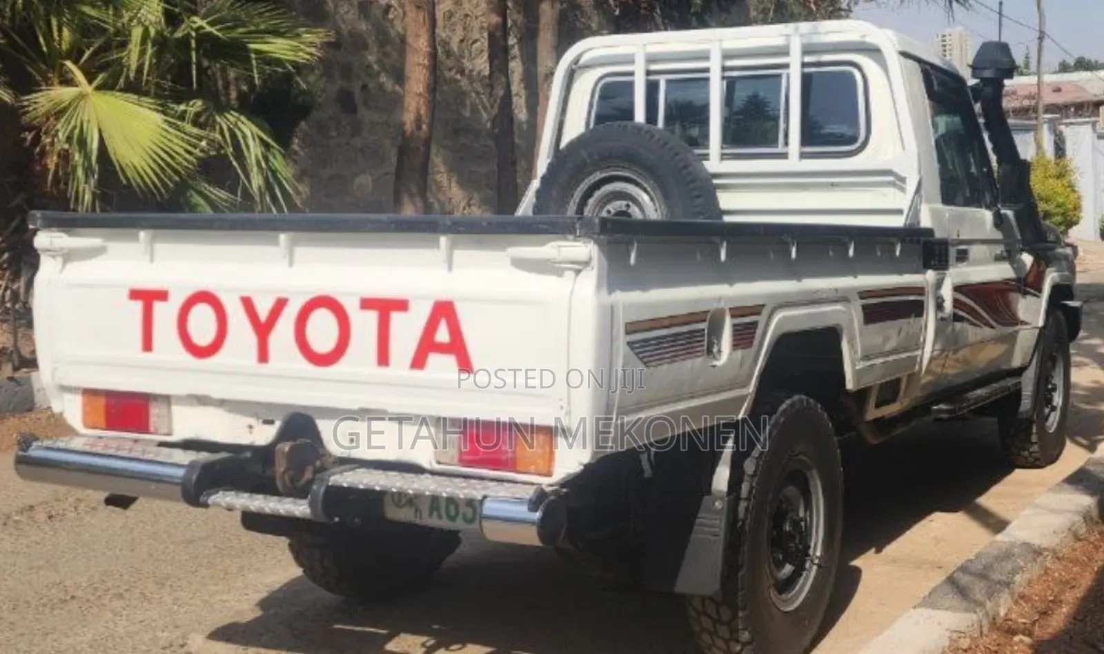 Toyota Land Cruiser 2012 White