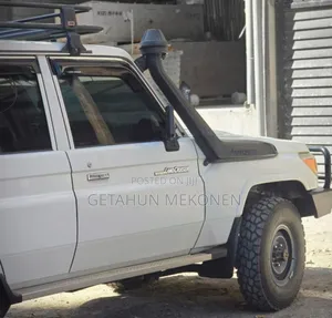 Toyota Land Cruiser 2020 White