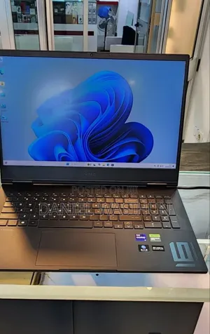 New Laptop HP 16GB Intel Core I9 SSD 1T