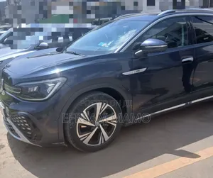 Volkswagen ID.6 2022 Blue