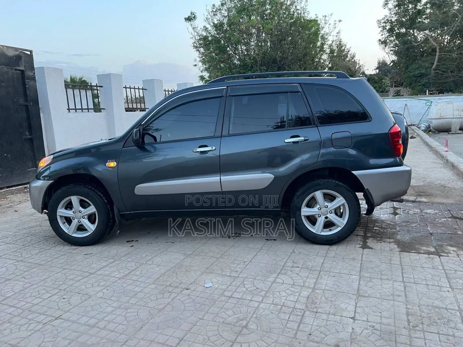 Toyota RAV4 1.8 2005 Gray