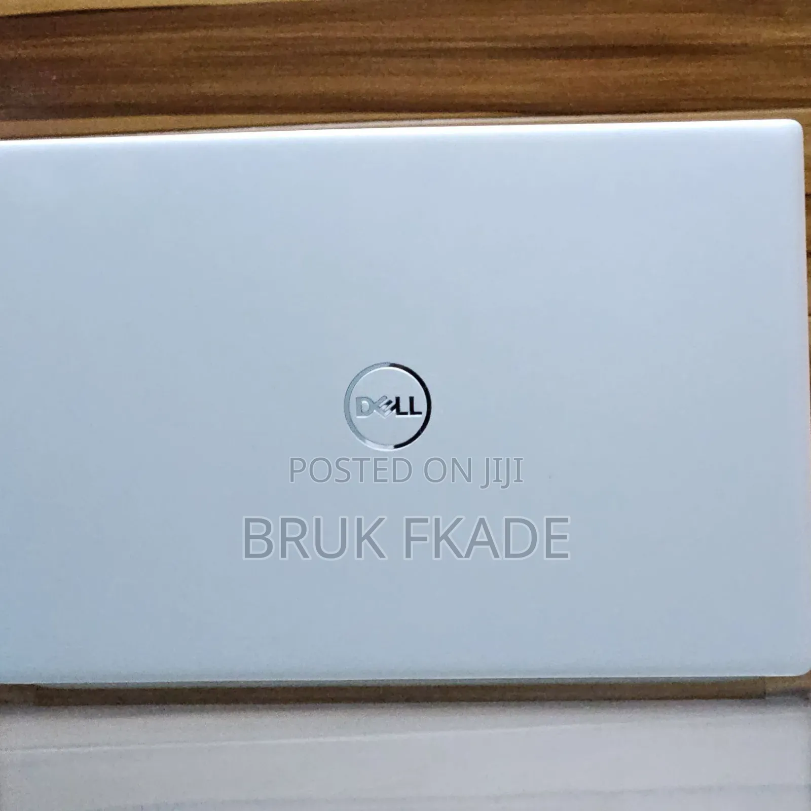 New Laptop Dell Inspiron 8000 8GB Intel Core I7 SSD 256GB