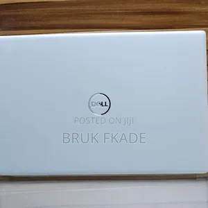 New Laptop Dell Inspiron 8000 8GB Intel Core I7 SSD 256GB