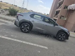 Toyota bZ4X 71.4 kWh AWD 2023 Gray