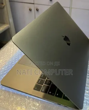 New Laptop Apple MacBook Pro 2019 8GB Intel Core I5 SSD 128GB