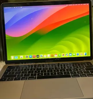 New Laptop Apple MacBook Pro 2019 8GB Intel Core I5 SSD 128GB