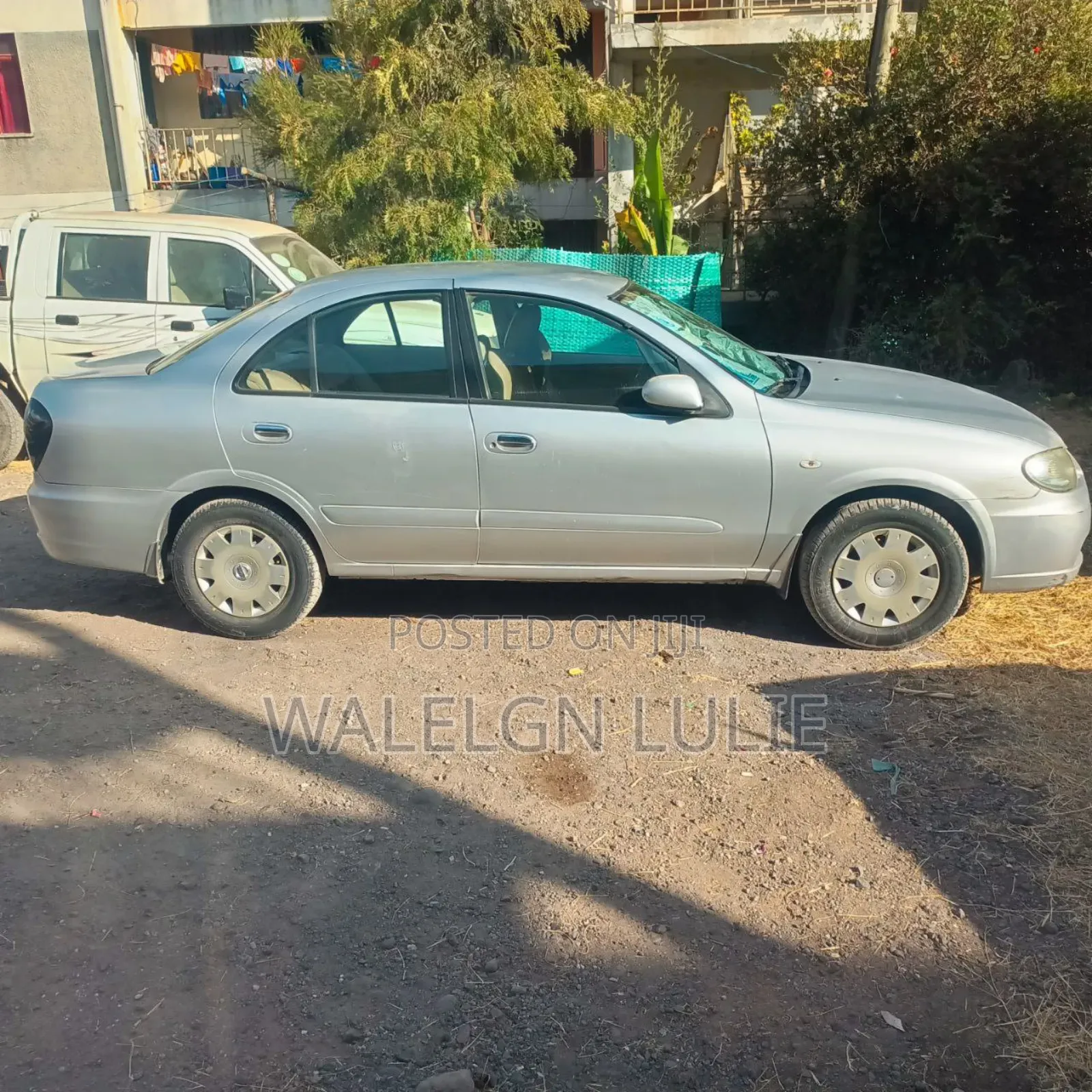 Nissan Sunny 2011 Silver