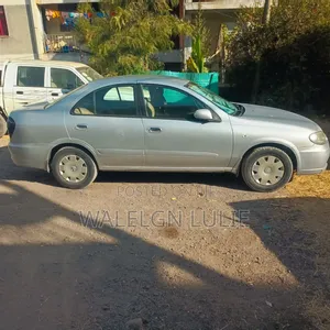 Nissan Sunny 2011 Silver