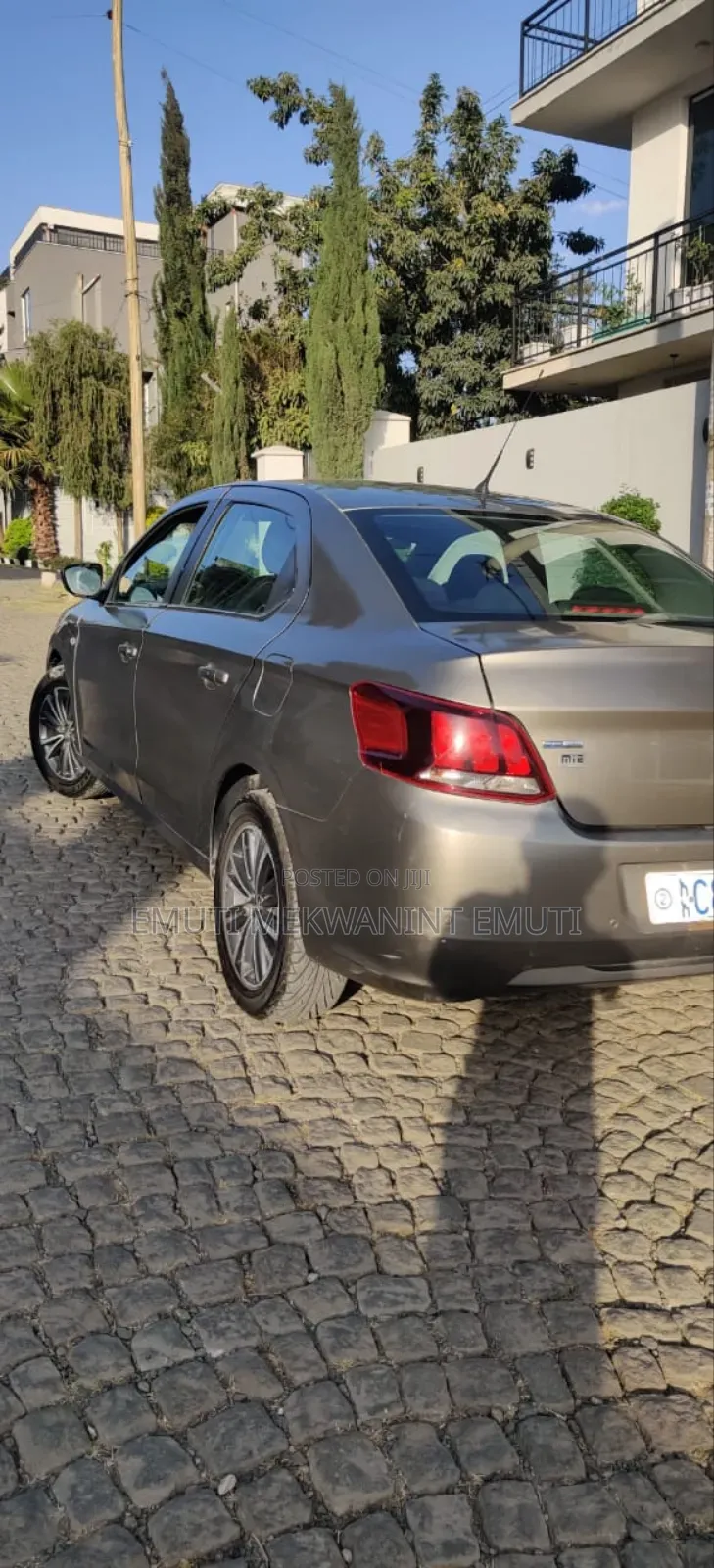 Peugeot 301 2017 Brown