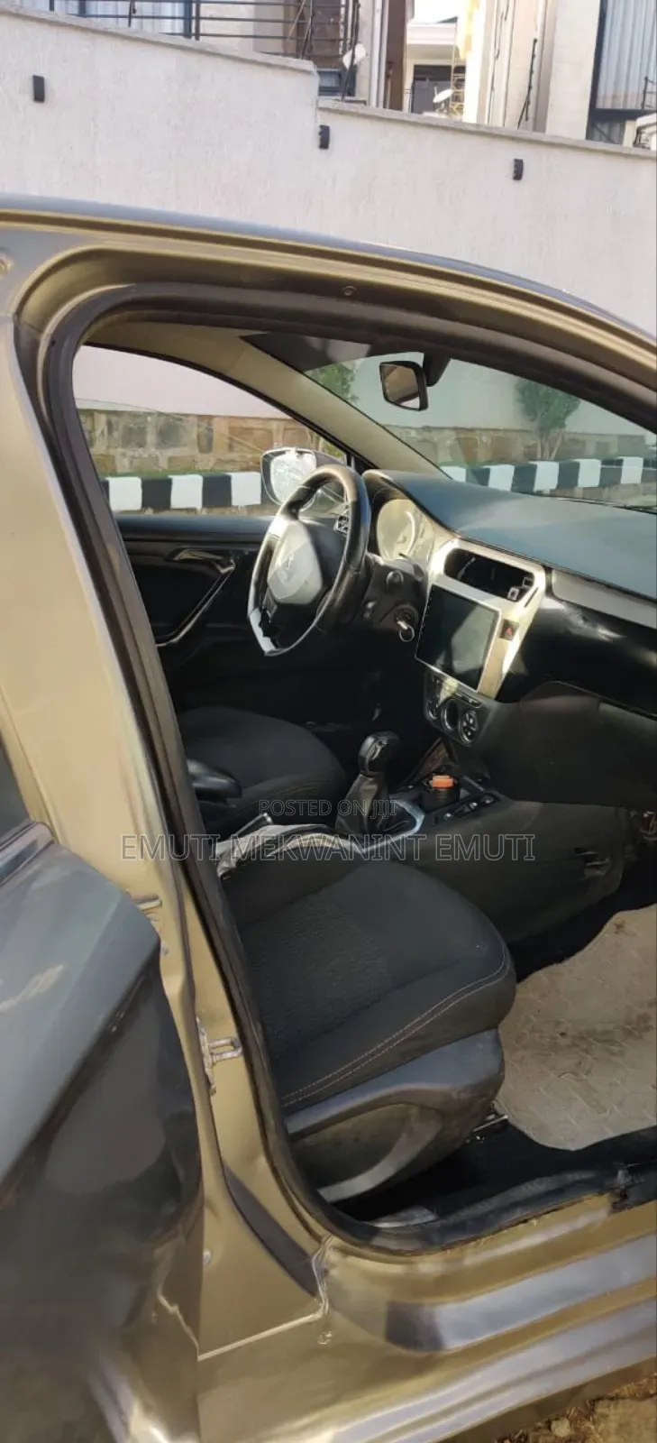 Peugeot 301 2017 Brown