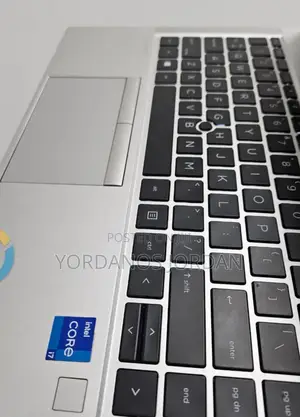 New Laptop HP EliteBook 840 G8 16GB Intel Core I7 SSD 512GB