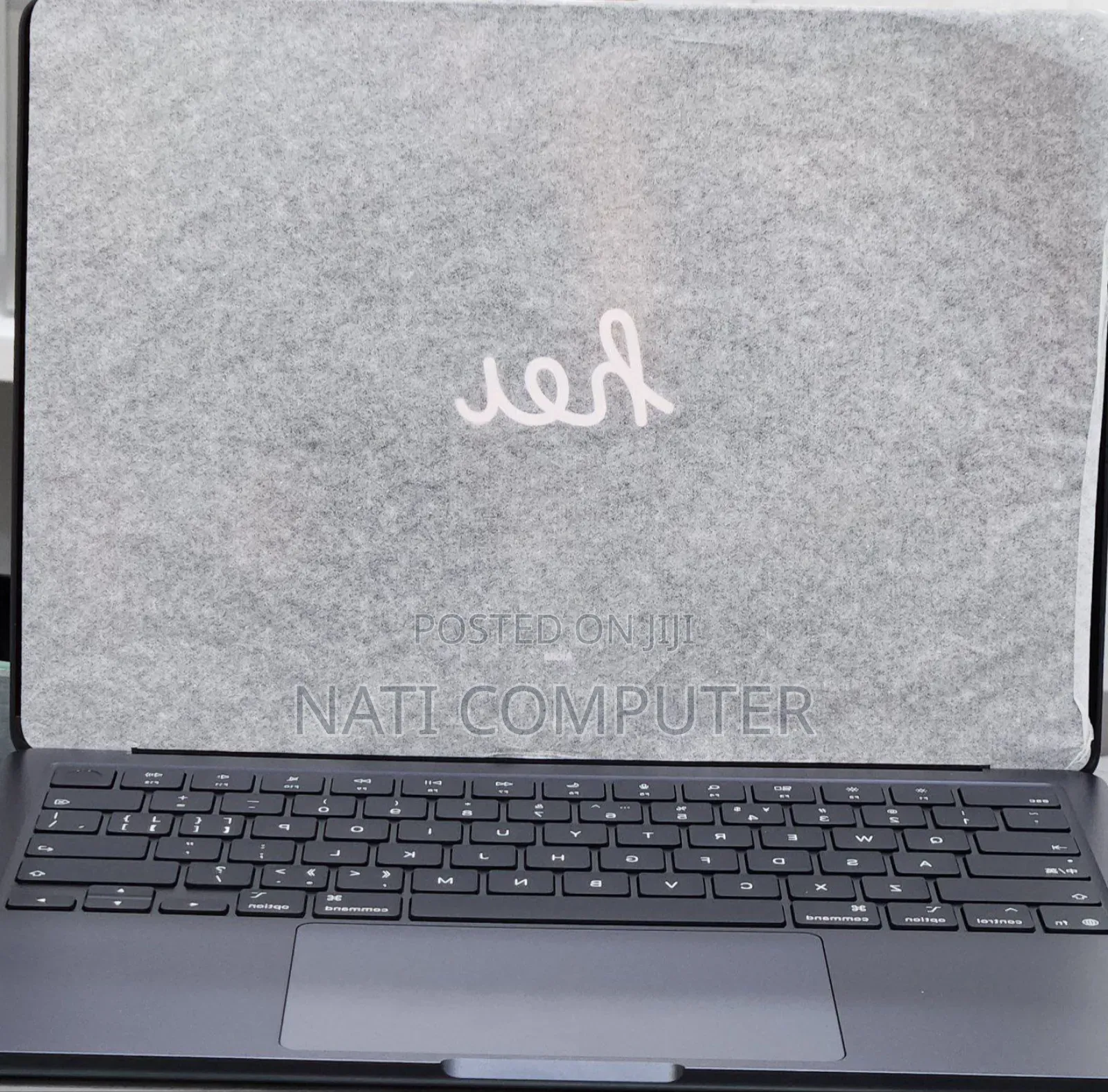 New Laptop Apple MacBook Air 2025 M4 13-Inch 16GB Apple M4 SSD 256GB