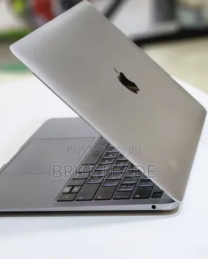 New Laptop Microsoft Surface Pro 7 8GB Intel Core I7 SSD 256GB