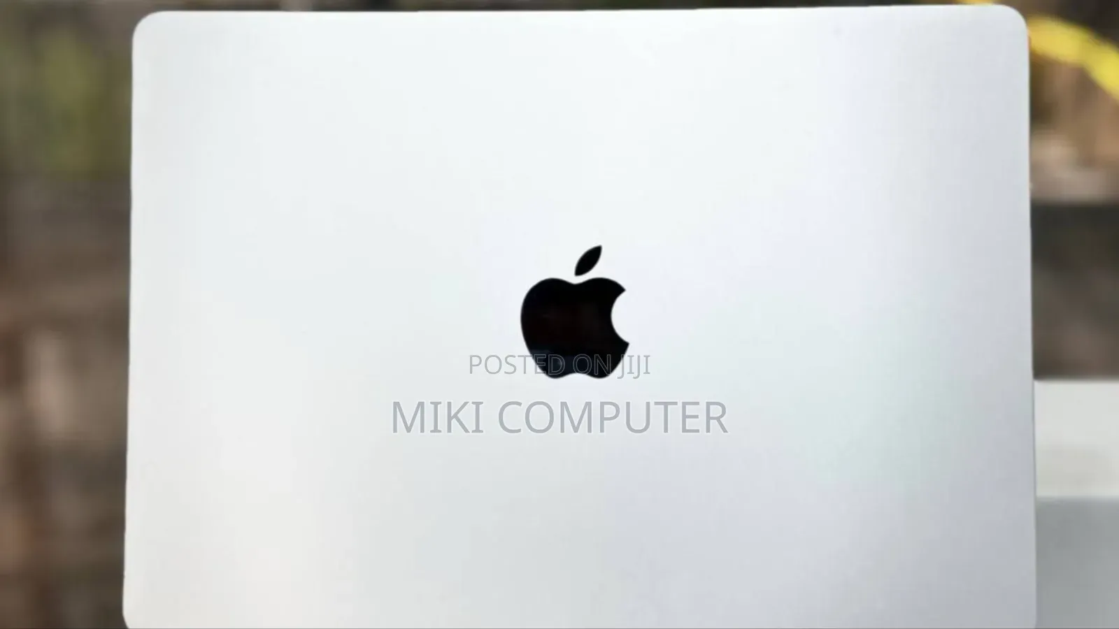 New Laptop Apple MacBook Air 2022 M2 8GB Intel SSD 256GB