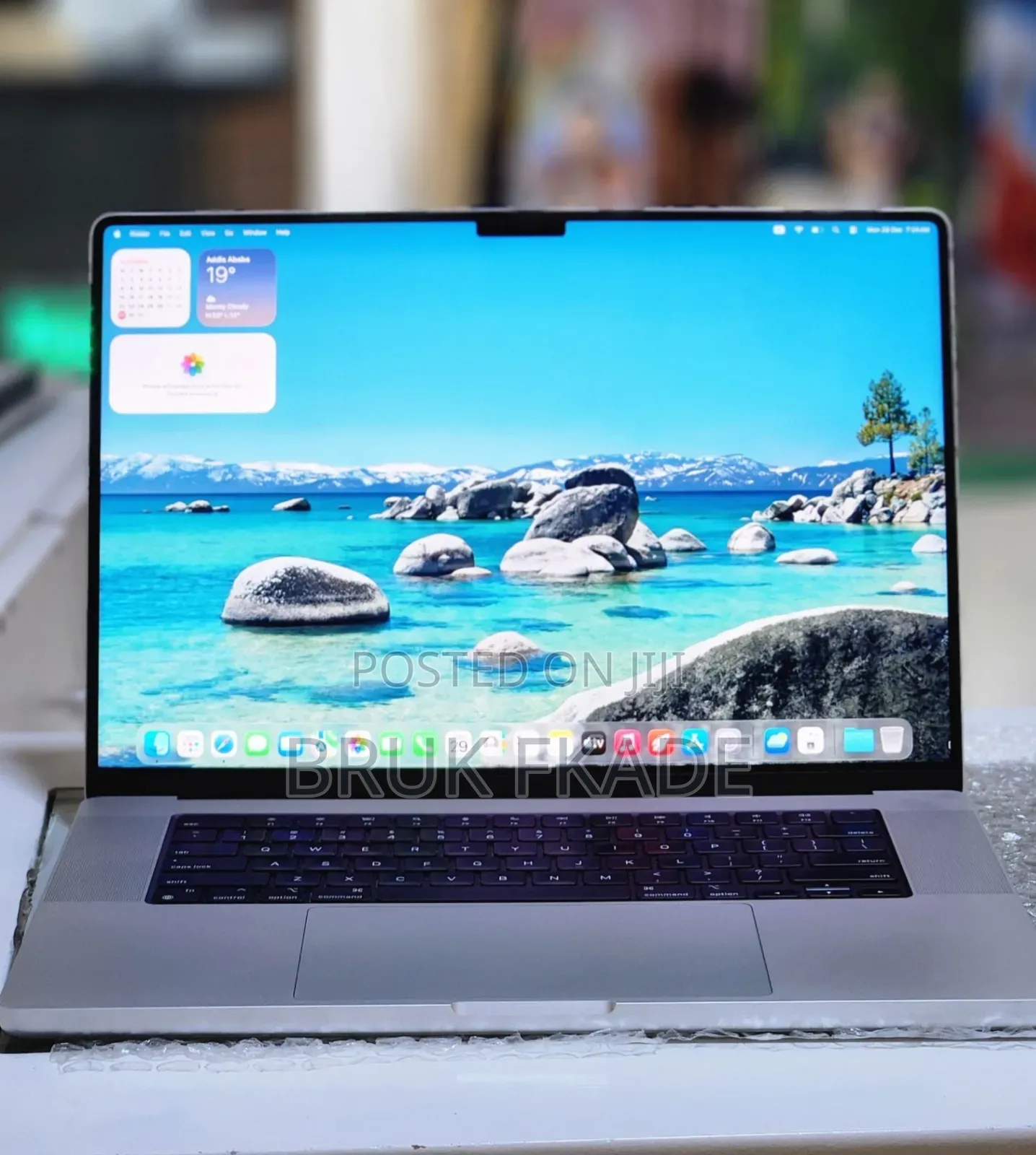 New Laptop Apple MacBook Pro M1 32GB Apple M1 Pro SSD 512GB