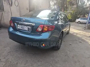 Toyota Corolla 2010 Green