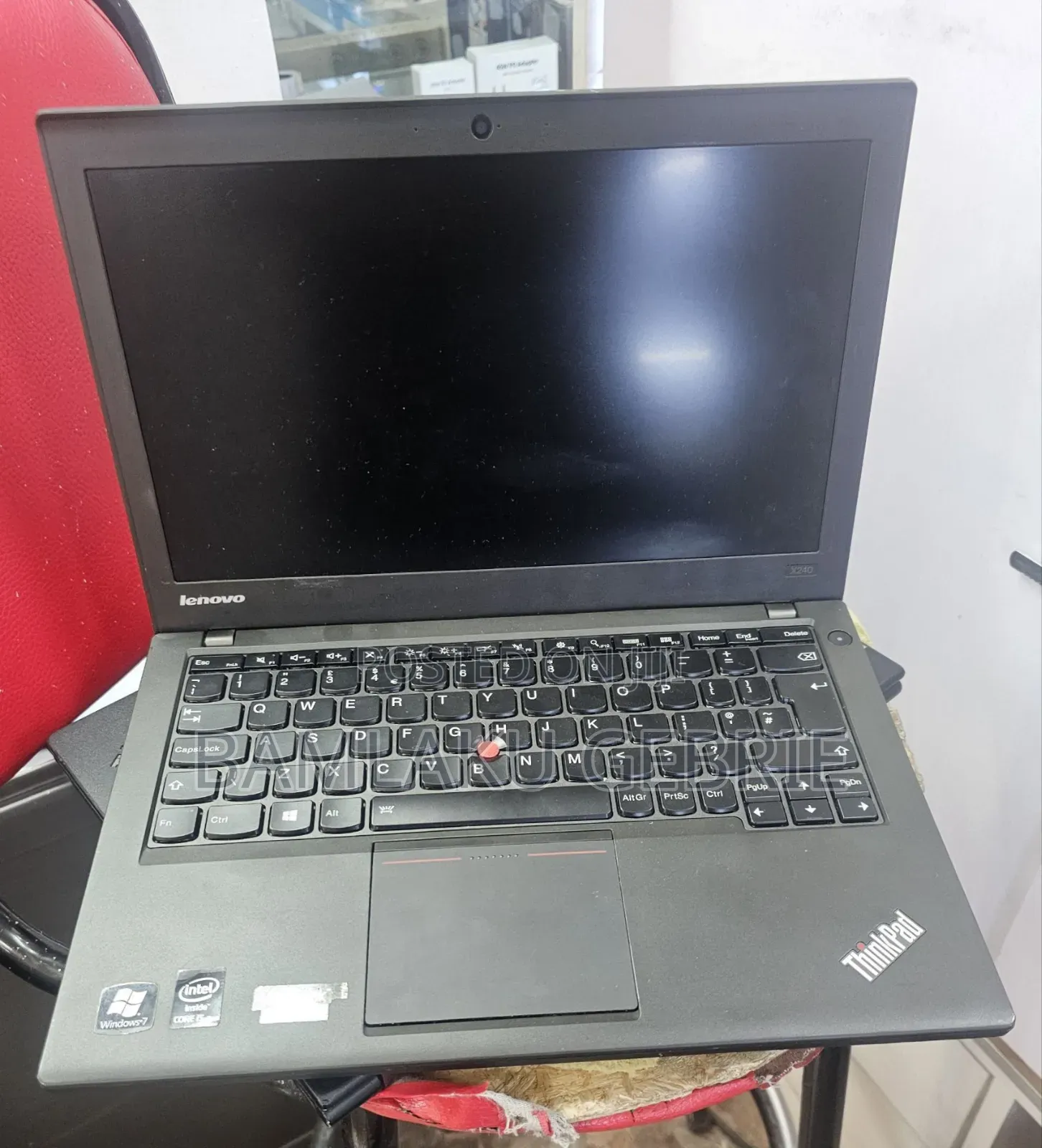 New Laptop Lenovo ThinkPad Yoga 370 8GB Intel Core I5 HDD 500GB