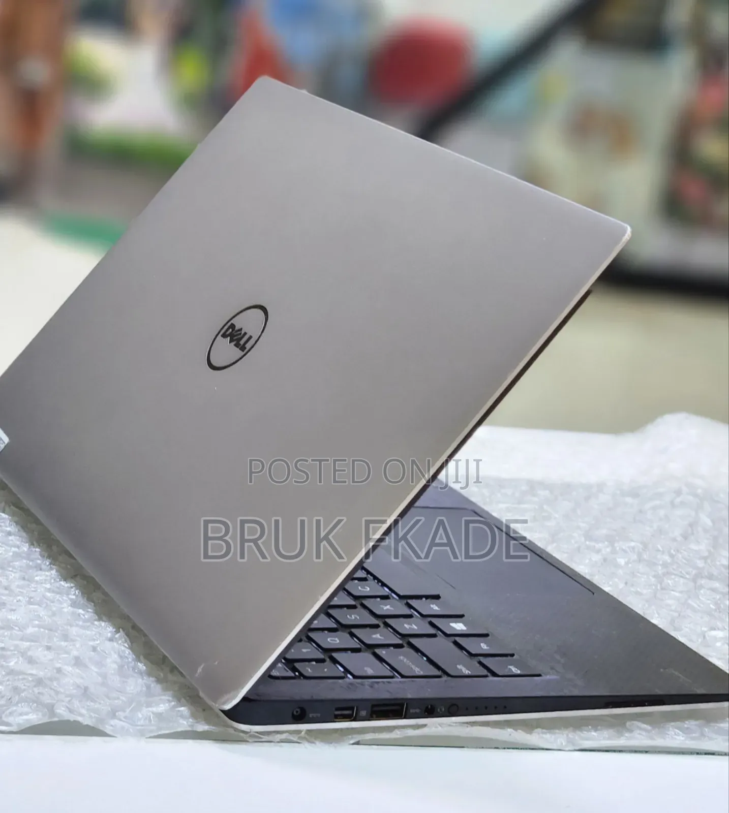 New Laptop Dell XPS 13 8GB Intel Core I7 SSD 256GB