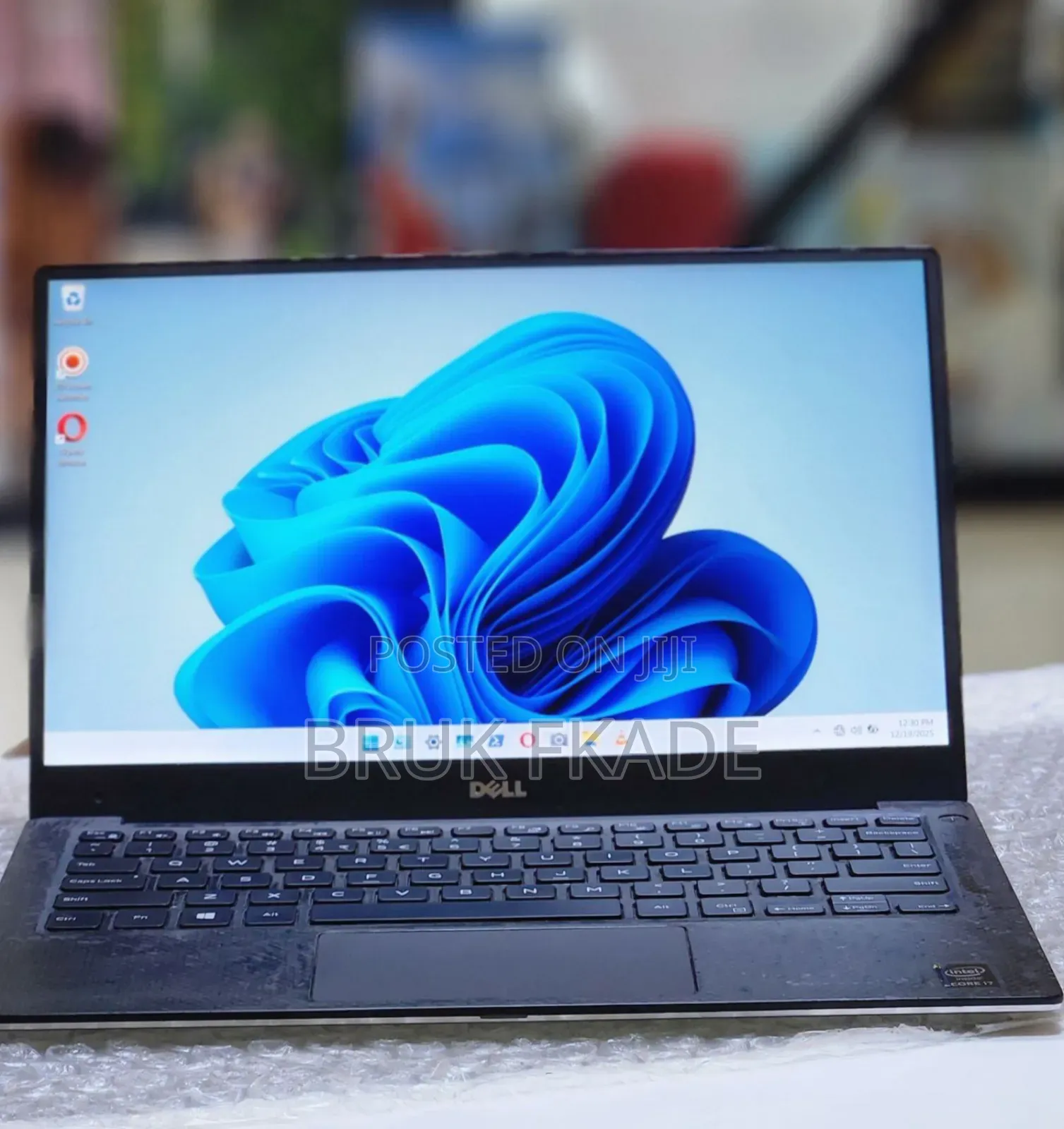 New Laptop Dell XPS 13 8GB Intel Core I7 SSD 256GB