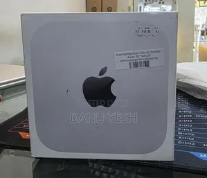 New Laptop Apple MacBook 16GB Apple M4 SSD 256GB