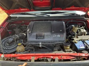 Toyota Hilux 2.5 D-4D 2007 Burgundy