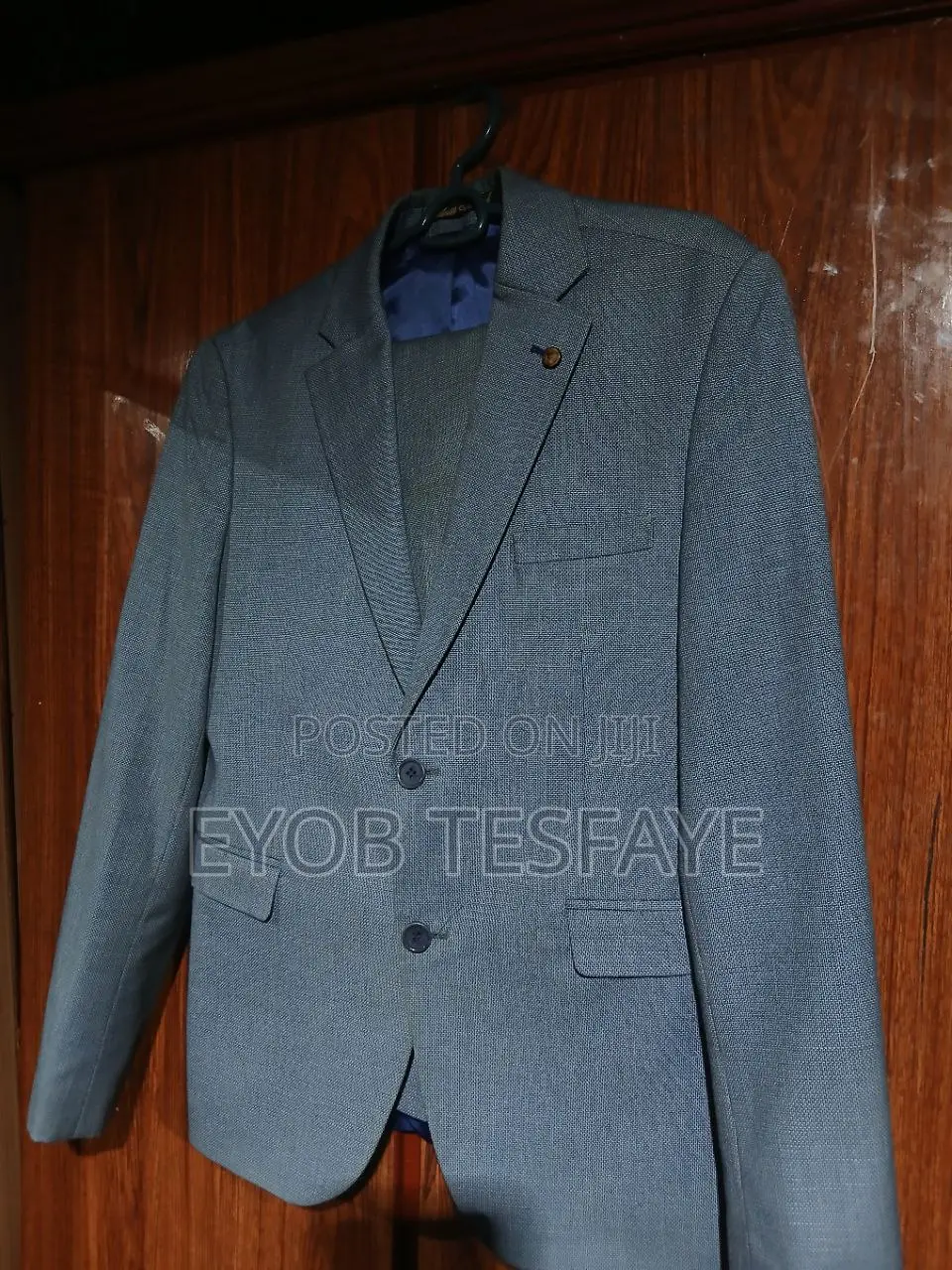 Suit - የተለያዩ ሱፎች