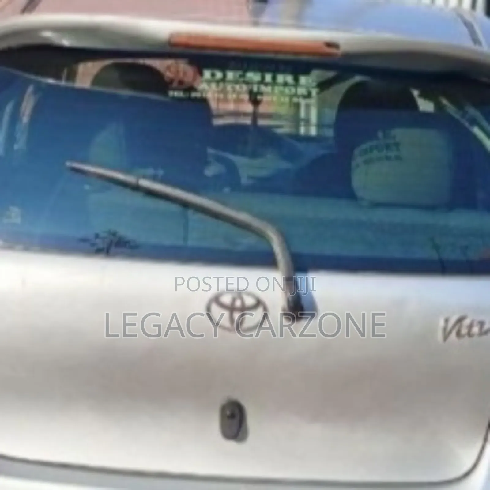 Toyota Vitz 2004 Silver